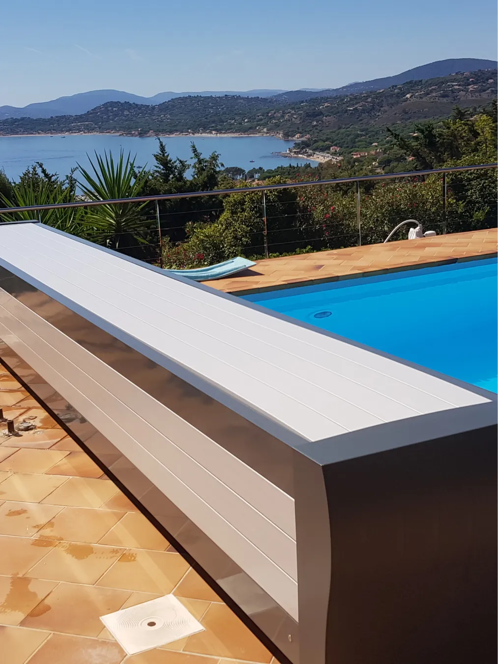 Capaxion Volet Roulant Piscine Marseille BANC DESIGN SOFATEC1 1 1 1